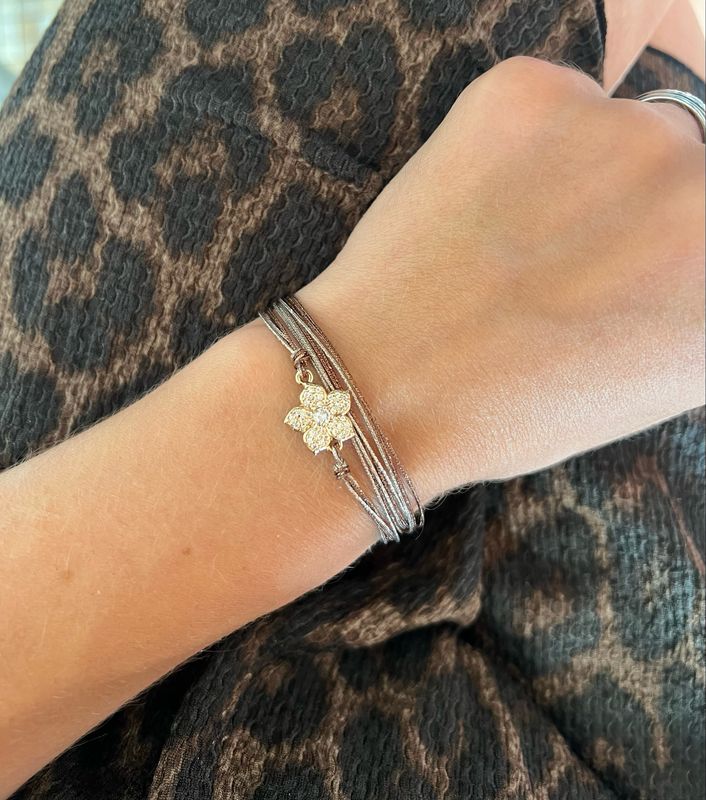 Bracelet petite fleur