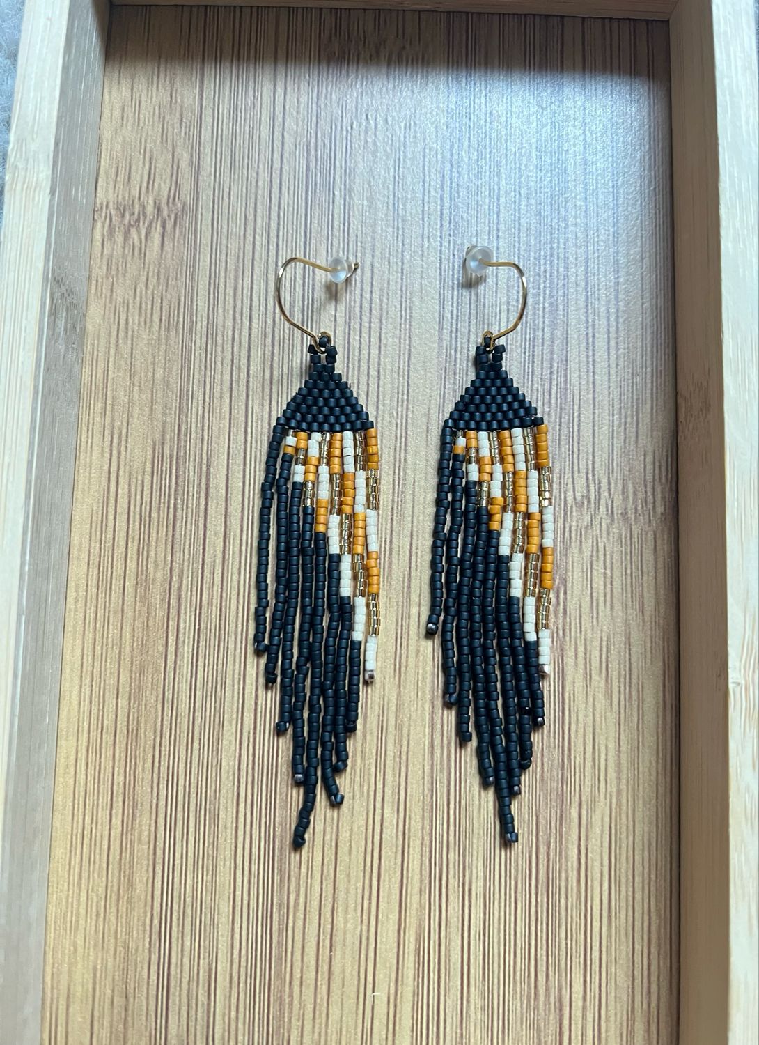 Boucle d’oreille Noir ébène