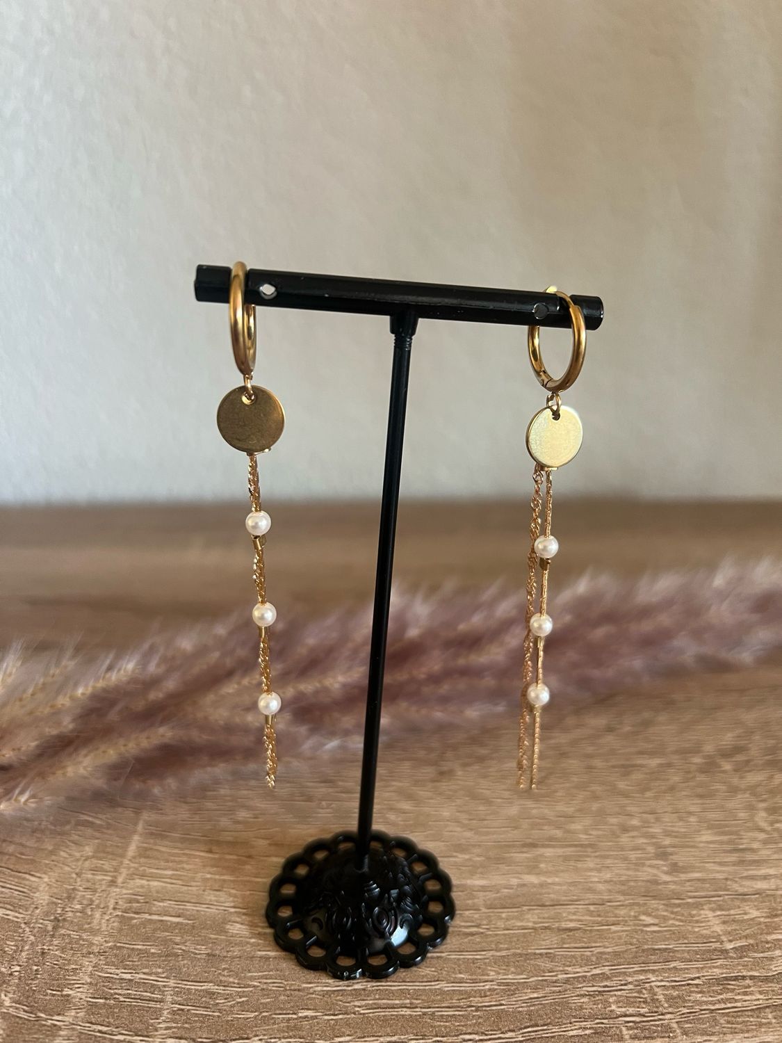 Boucle d’oreille blanche