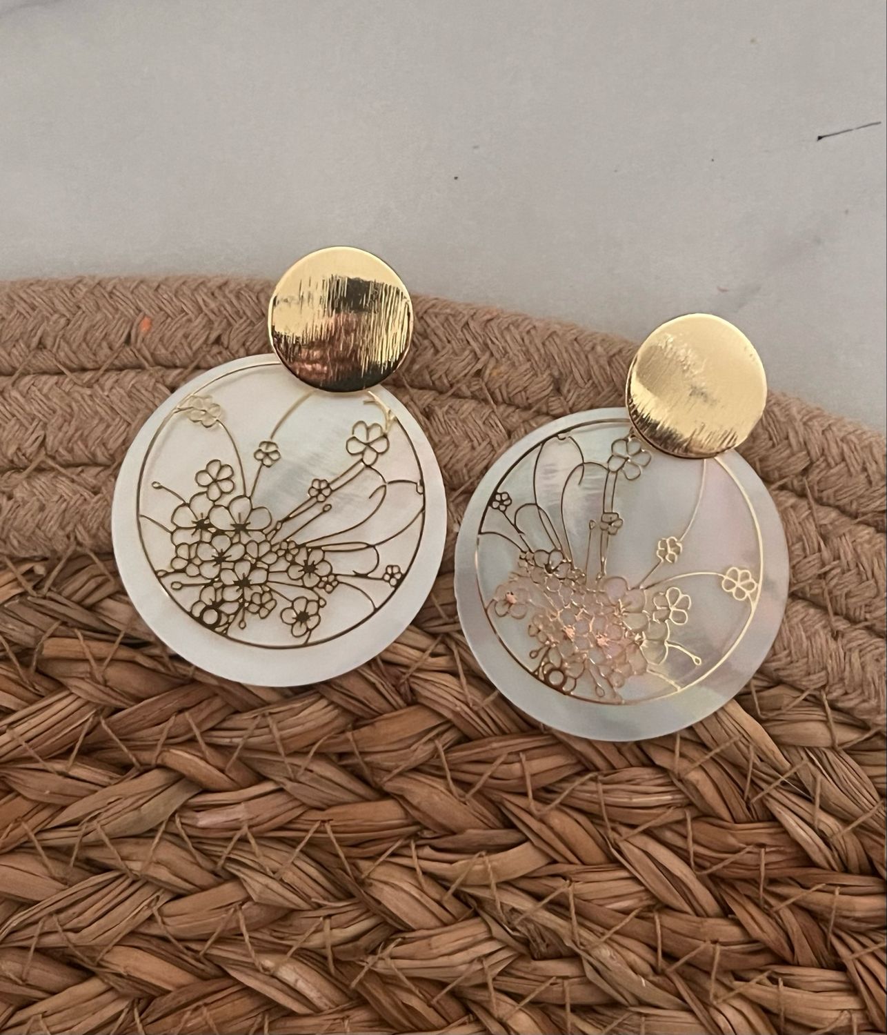 Boucle d’oreille fleur