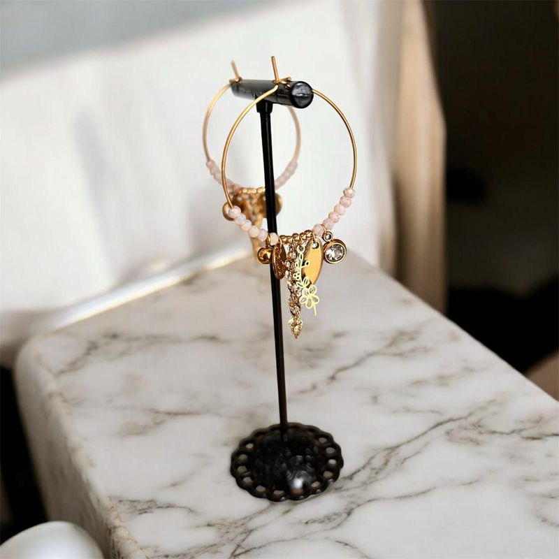 Boucle d’oreille blanc crème