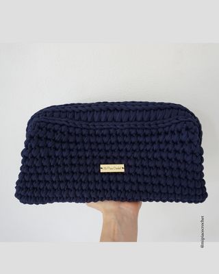 Pochette handbag clutch style