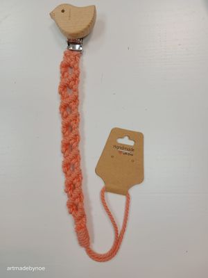 Chupetero de macramé