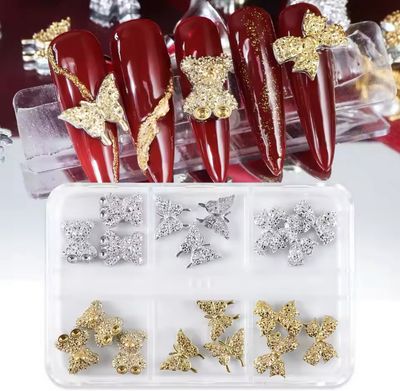 18pc Gold/Silver Charms