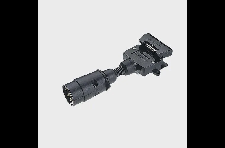7 Pin Large Round Socket on Car to 7 Pin Flat Plug on Trailer