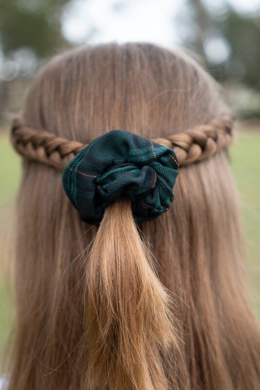 Winter Scrunchie