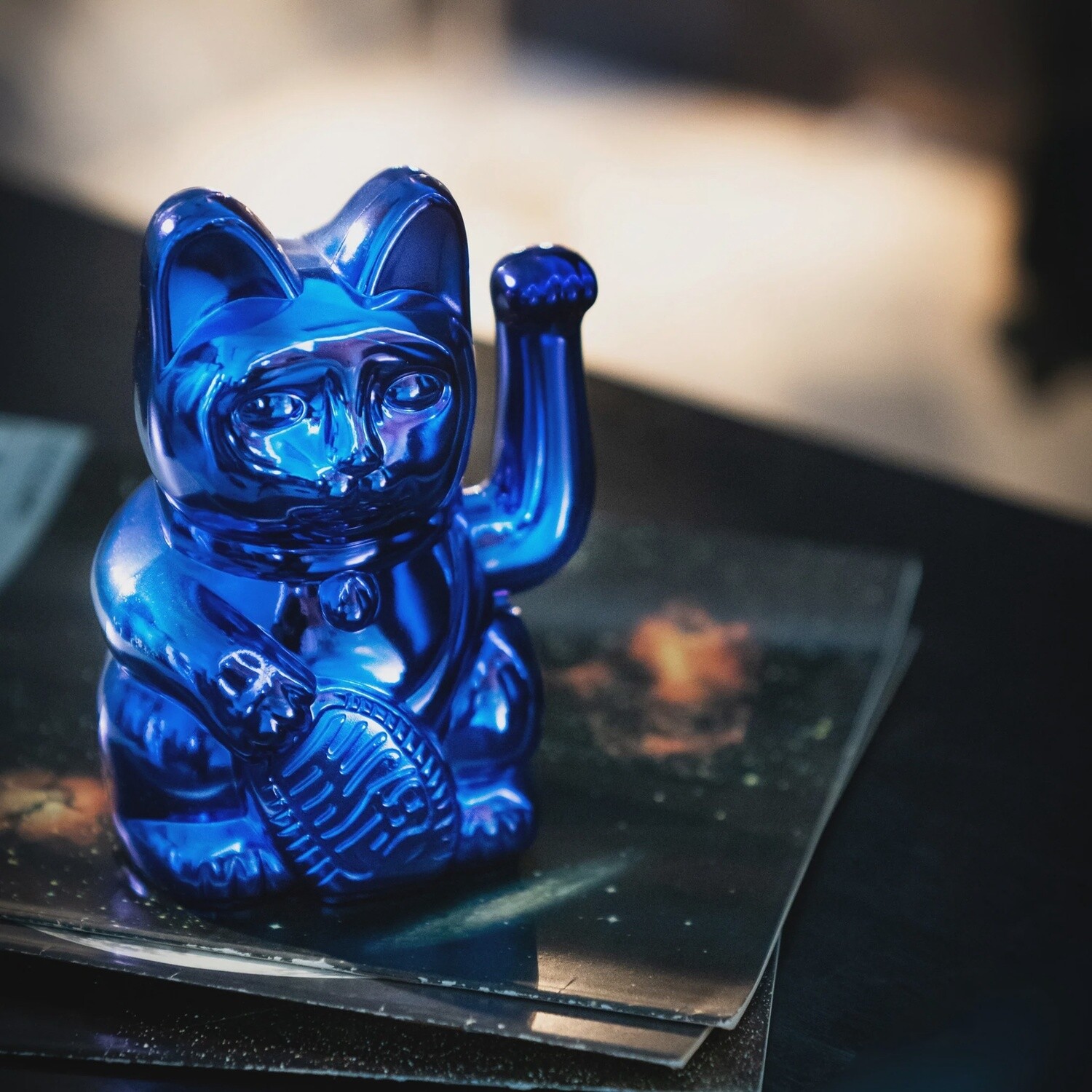 Lucky Cat Cosmic - Earth