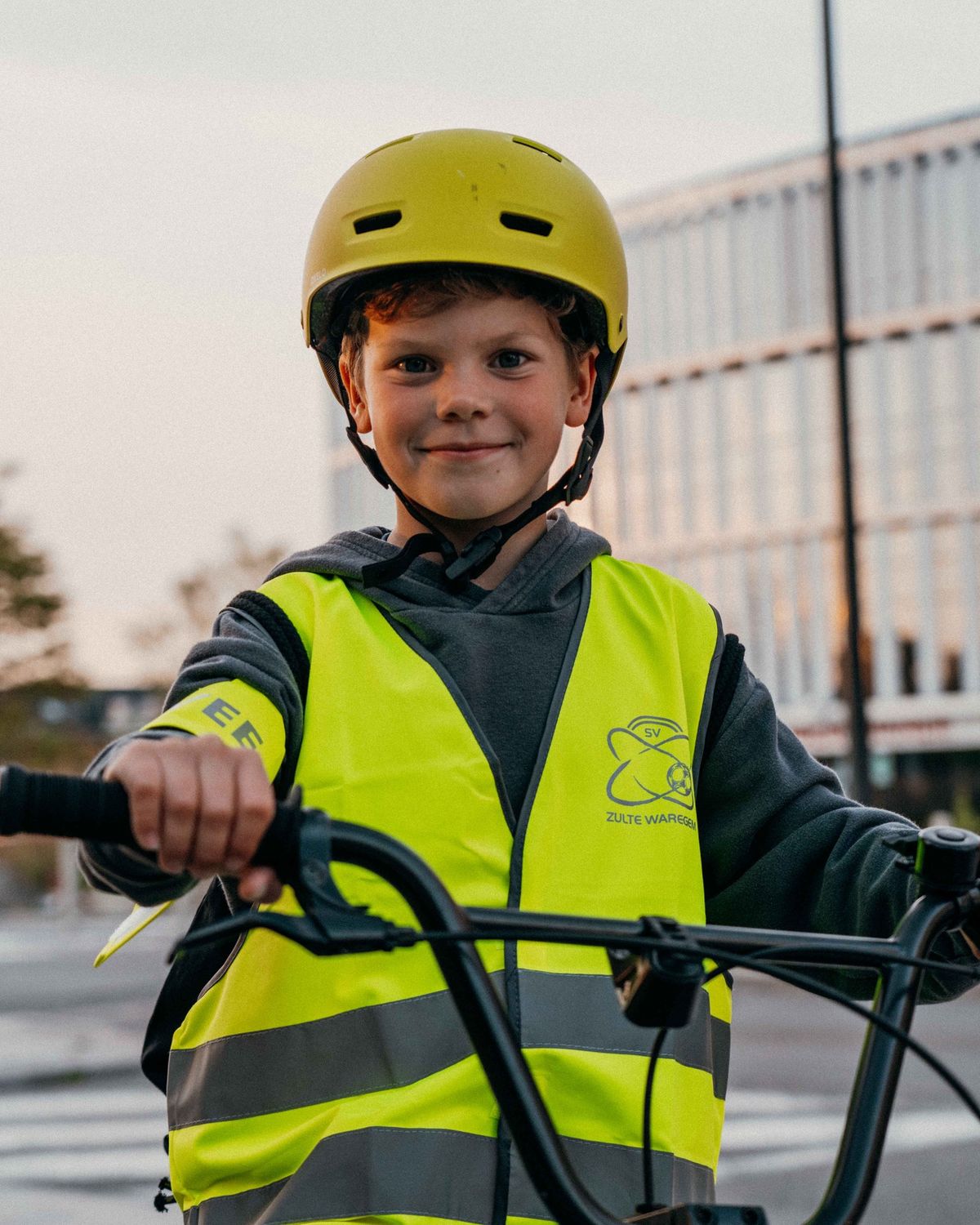 Fluohesje kids - logo
