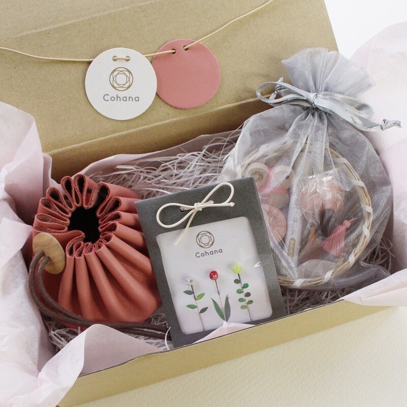 Small Sewing Set Cohana