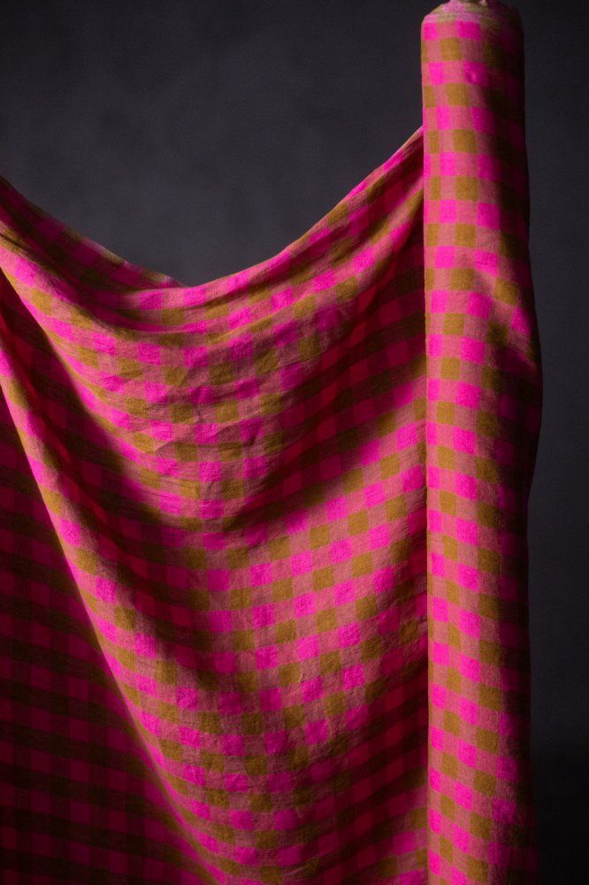 Merchant &amp; Mills Linen - Rhubarb Toffee - 25cm
