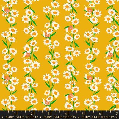 Ruby Star Carousel Daisy - Goldenrod - 25cm