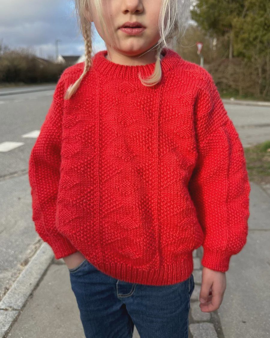 Esther Sweater Junior / Petite Knits Pattern