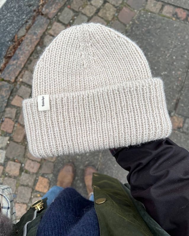 Weekend Hat / Petite Knits Pattern (Baby to Adult sizes)