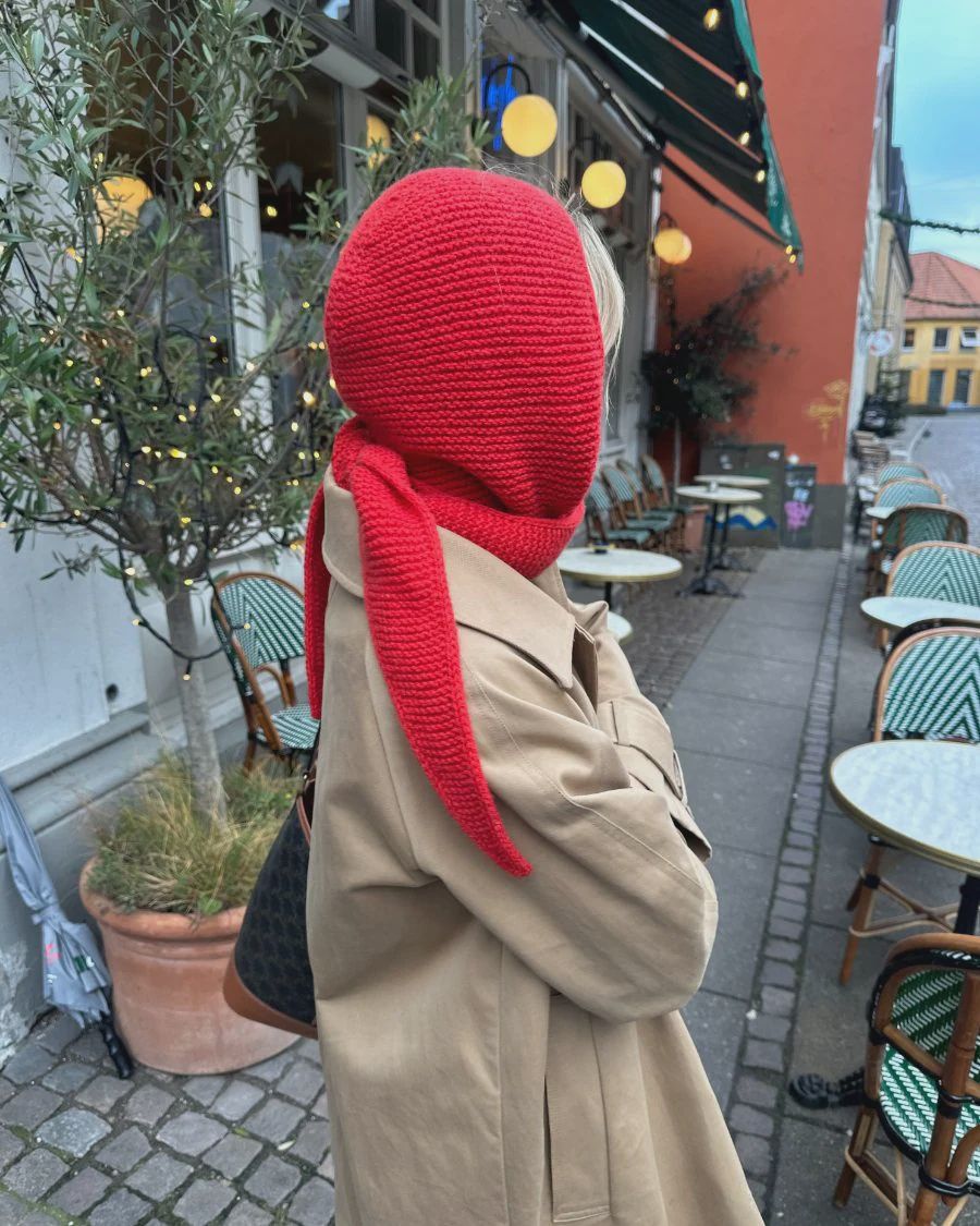 Sophie Hood / Petite Knits Pattern