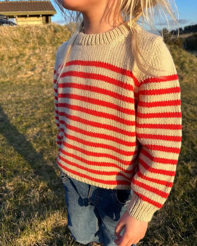 Lyon Sweater Junior / Petite Knits Pattern