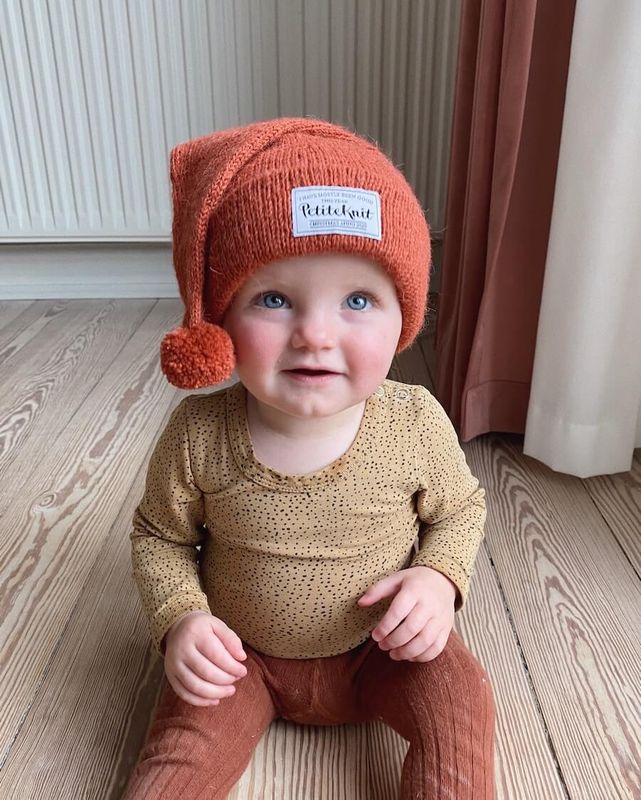 Oslo Hat - Christmas Edition (0 - 10yrs) / Petite Knits Pattern