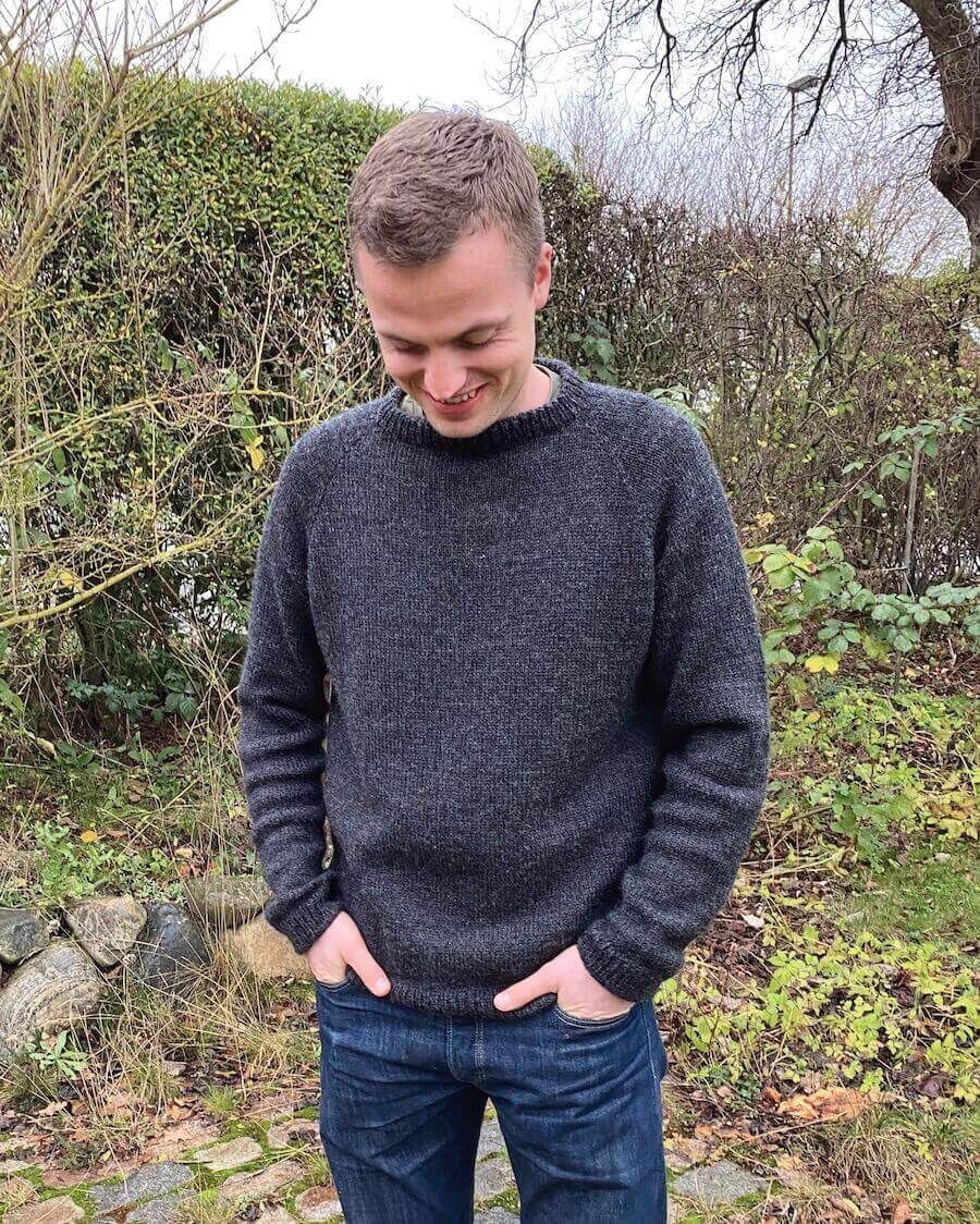 Handstholm Sweater Man / Petite Knits Pattern