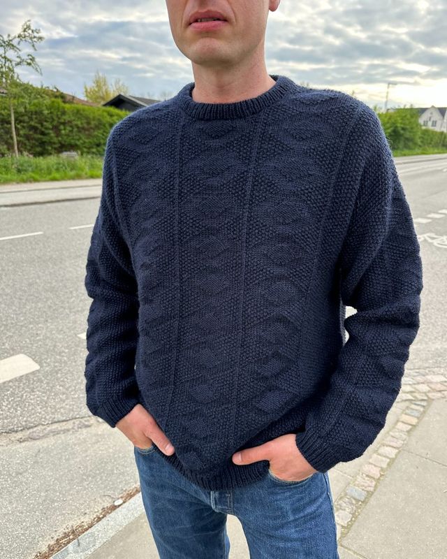 Esther Sweater Man / Petite Knits Pattern