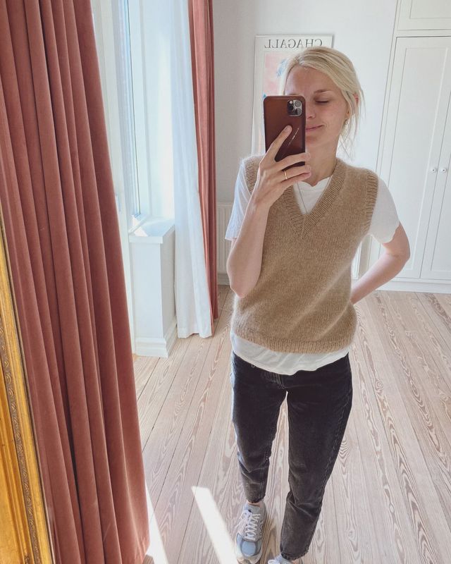 Stockholm Slipover V Neck / Petite Knits Pattern