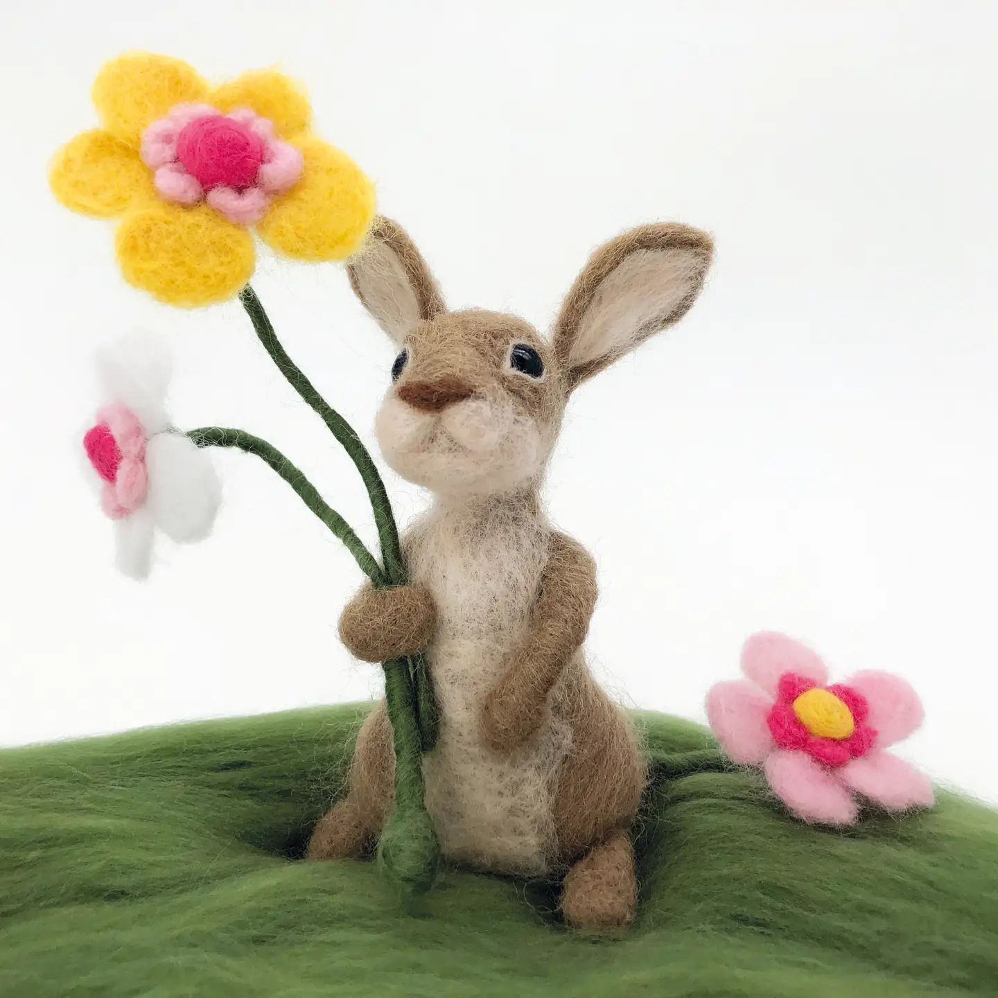 Needle Felting Kit - Bunny + Daisies