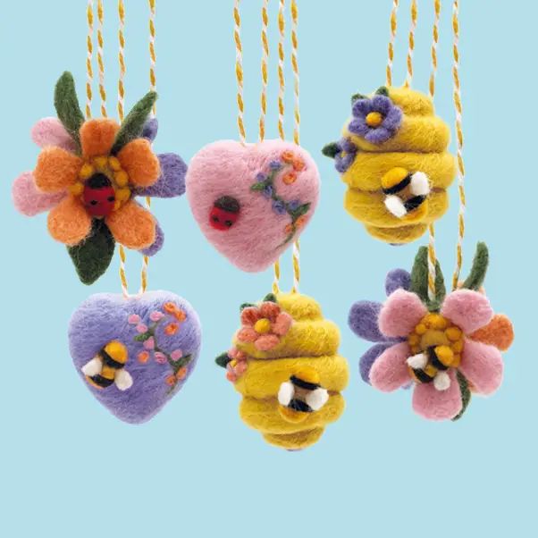 Needle Felting Kit - Springtime.