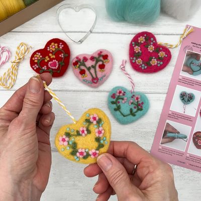 Needle Felting Kit - Heart Decorations