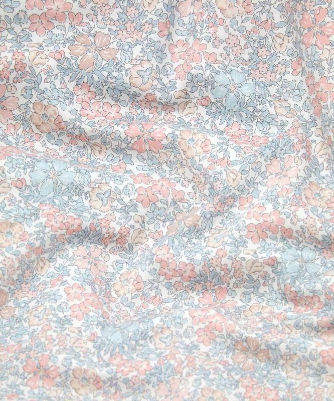 Liberty Lasenby Cotton / Collector&#39;s Home - Botanist&#39;s Blossom B - 25cm