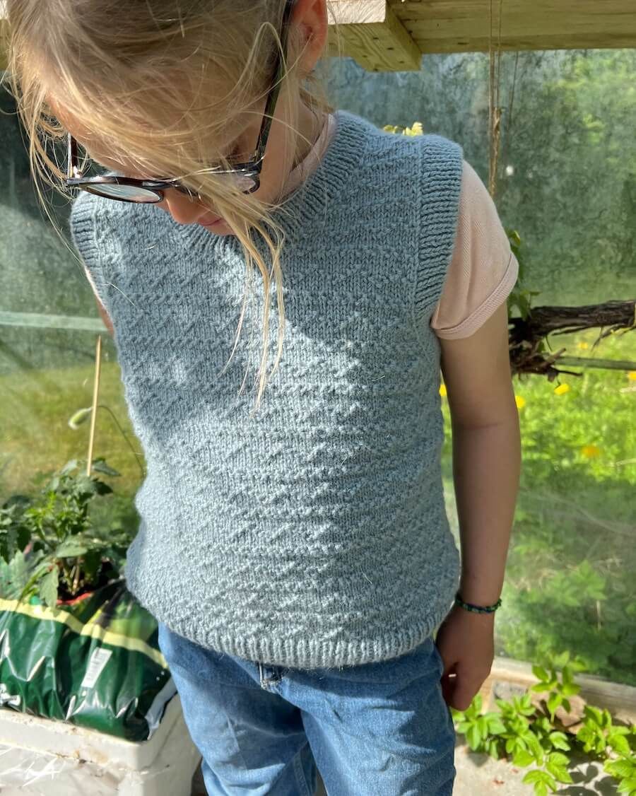 Sille Slipover Junior / Petite Knit Pattern (Kids)