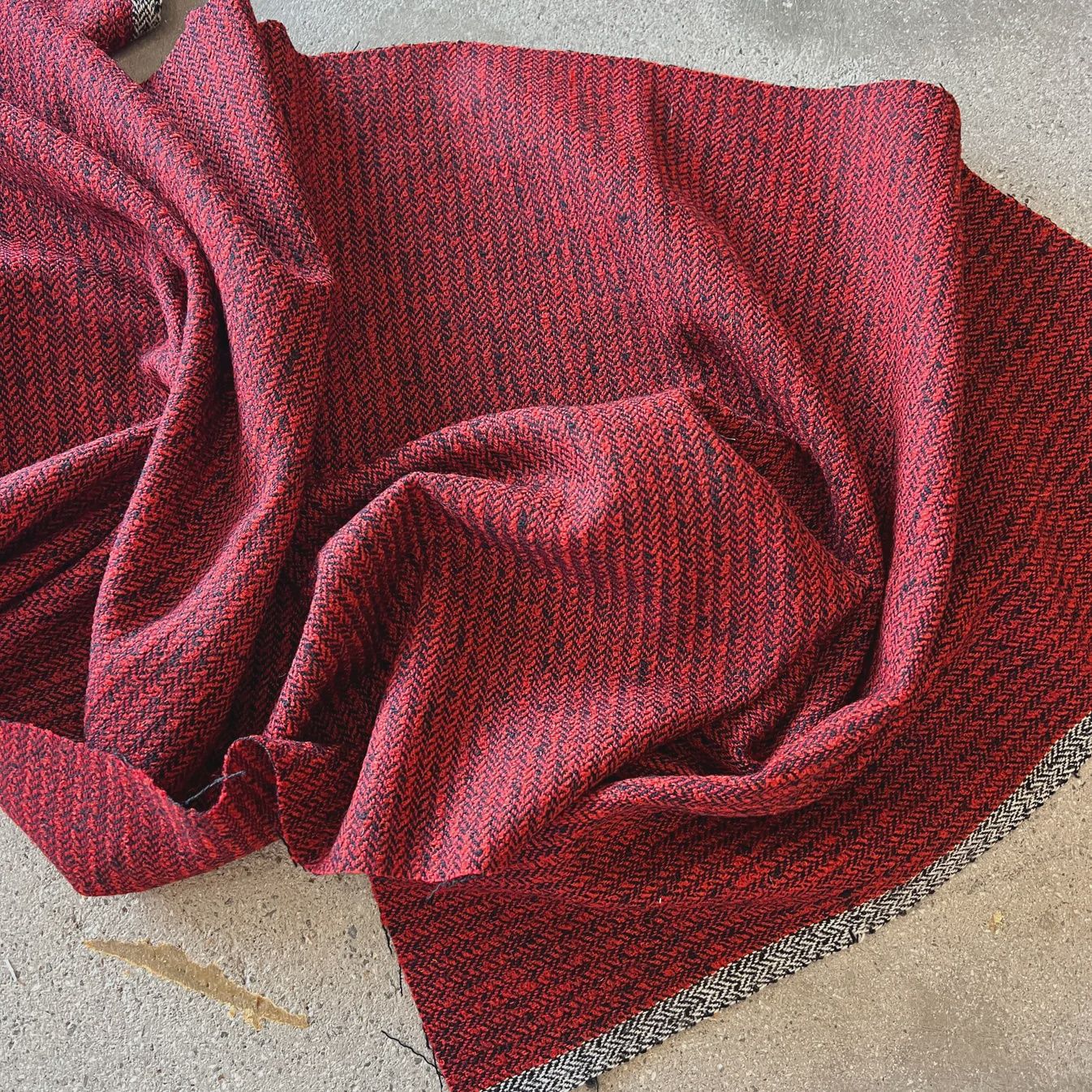 100% Wool Fabric / Emberstone - 25cm