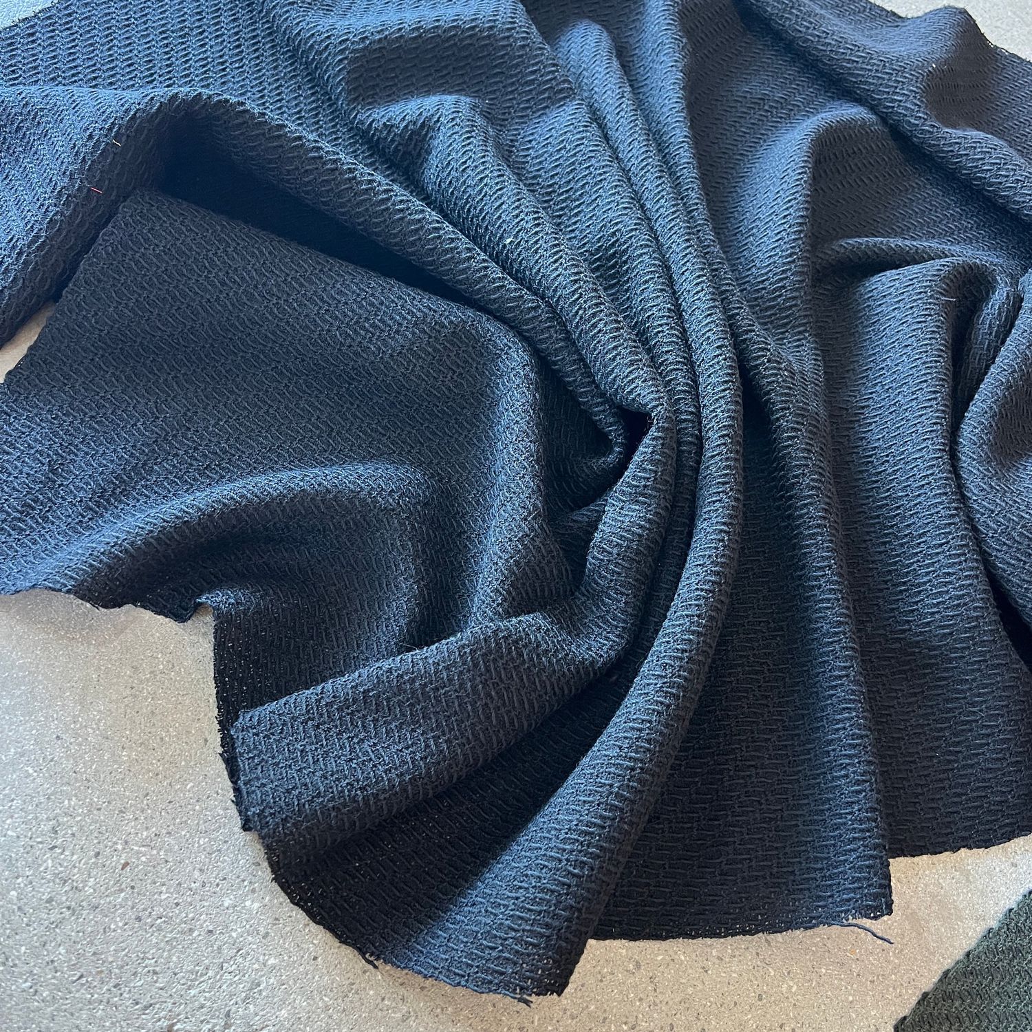 100% Wool Fabric / Black - 25cm