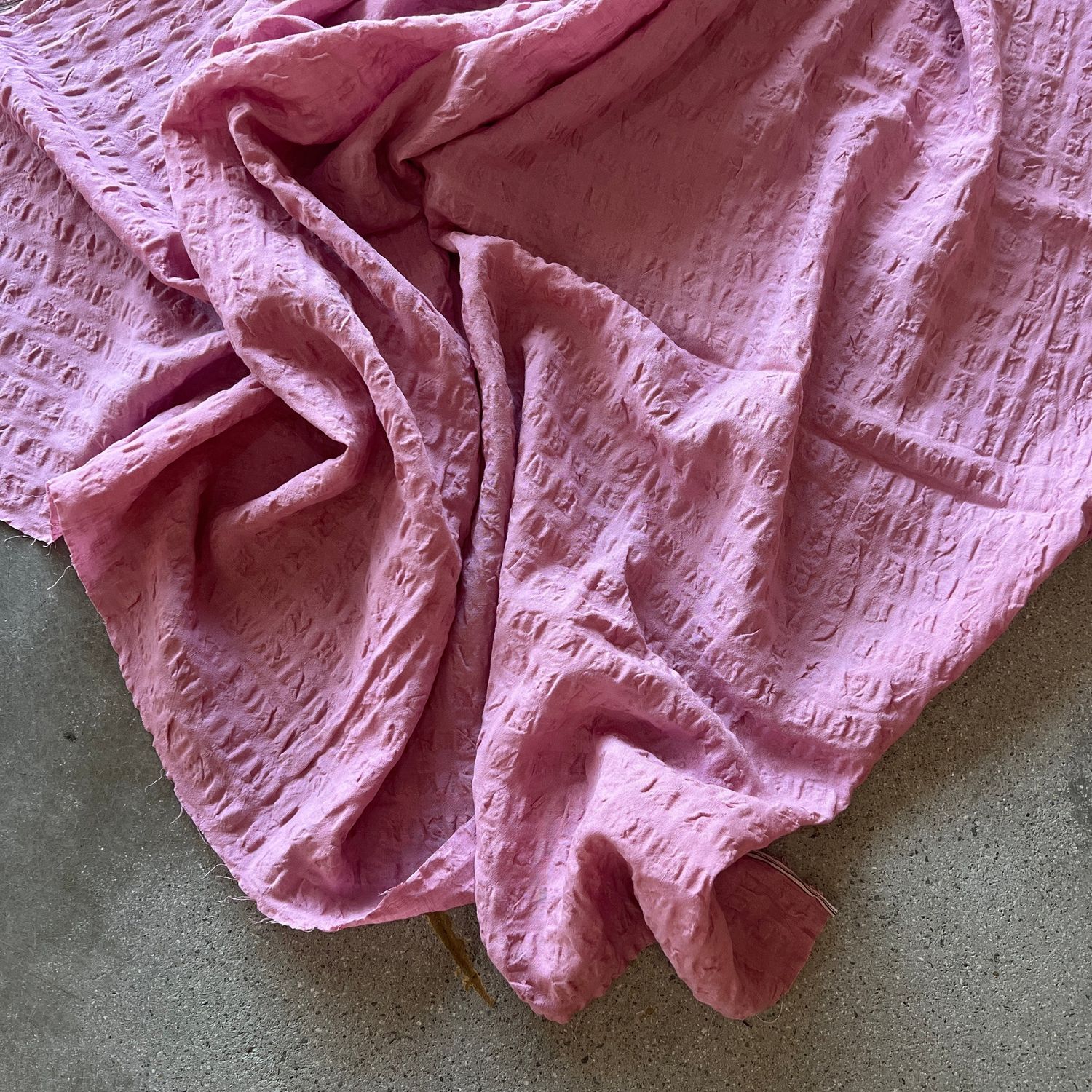 Linen/Viscose Seersucker / Pink - 25cm