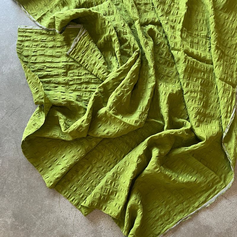 Linen/Viscose Seersucker / Olive Oil - 25cm