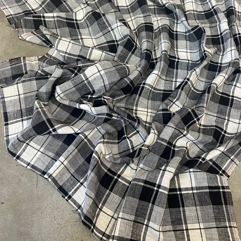 Cotton/Linen Twill Check / Black &amp; White - 25cm