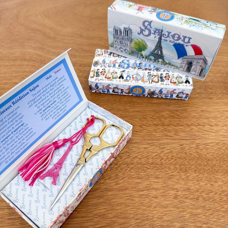Maison Sajou Embroidery Scissors / Chromed Eiffel Tower - Pink Charm