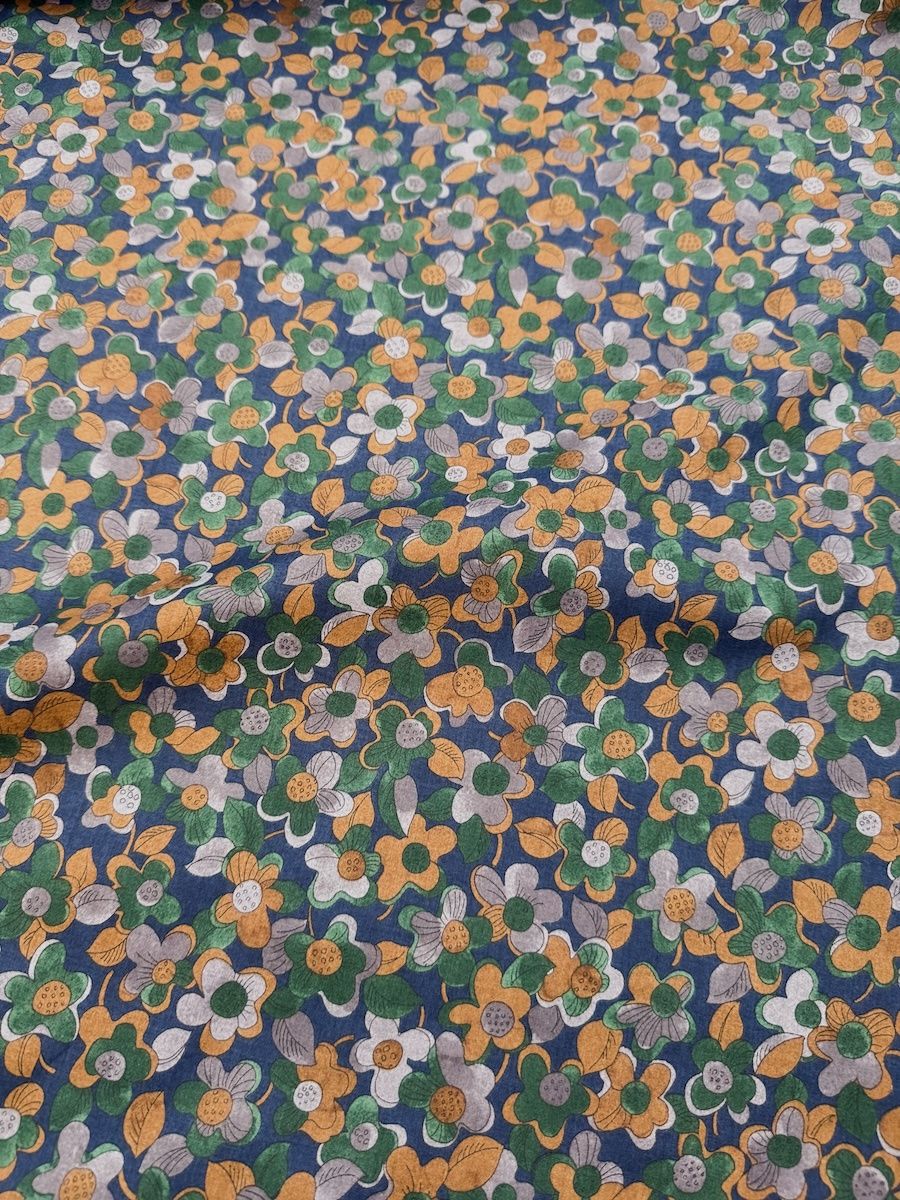 Hokkoh / Printed Lawn Floral 3E Navy / 25cm