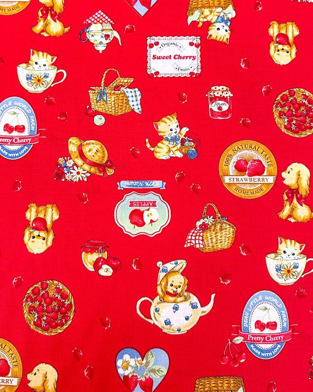 Margaret And Sophie / Strawberry Picnic - Red / 25cm