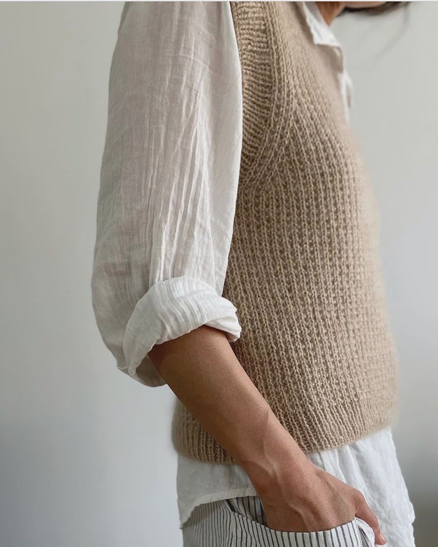 Friday Slipover V Neck / Petite Knits Pattern