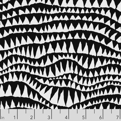 Kaffe - Shark&#39;s Teeth / Black - 25cm