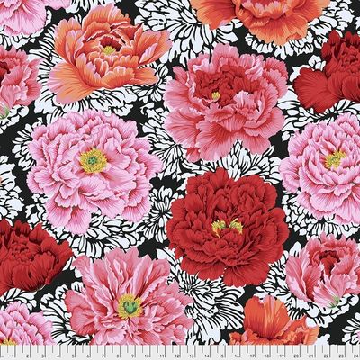 Kaffe - Brocade Peony / Crimson - 25cm