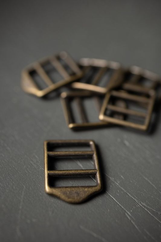 Merchant &amp; Mills / Ladder Lock 25mm