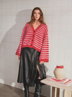 Hilton Cardigan / Sandnes Garn Pattern
