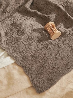 Colette Blanket - Baby / Sandnes Garn Pattern