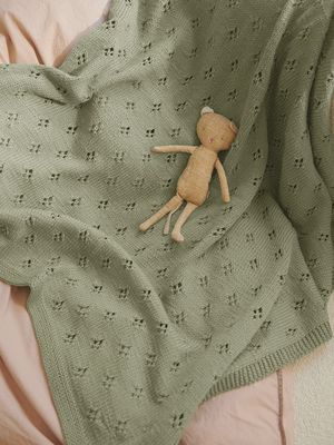 Clover Blanket - Baby / Sandnes Garn Pattern