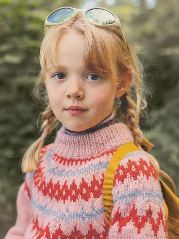 Polar Light Sweater - Junior / Sandnes Garn Pattern