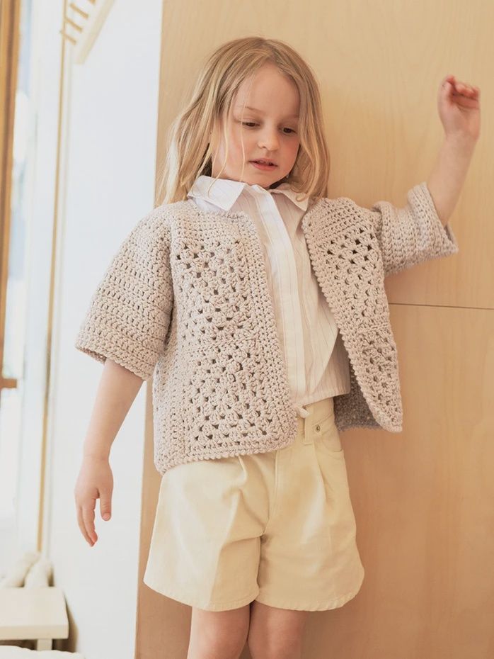 Julie Jacket - Junior / Sandnes Garn Pattern