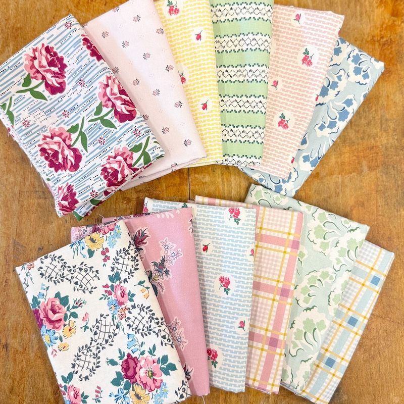 Forget-Me-Not Bundle / 12 x 30cm cuts