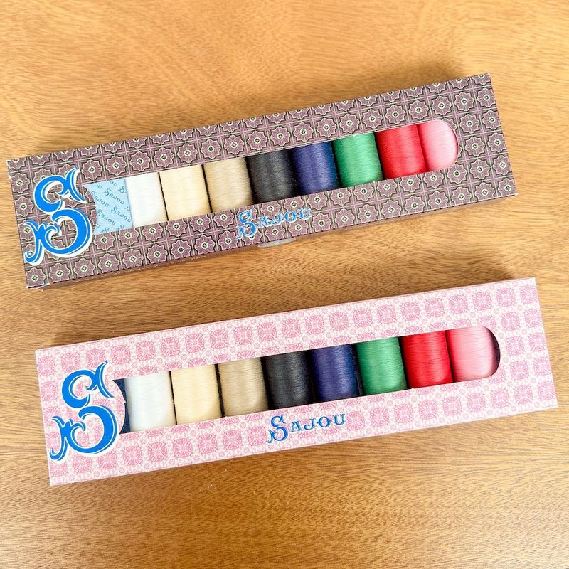 Sajou Fil à Gant Thread Set of 8 Spools / Popular Tones