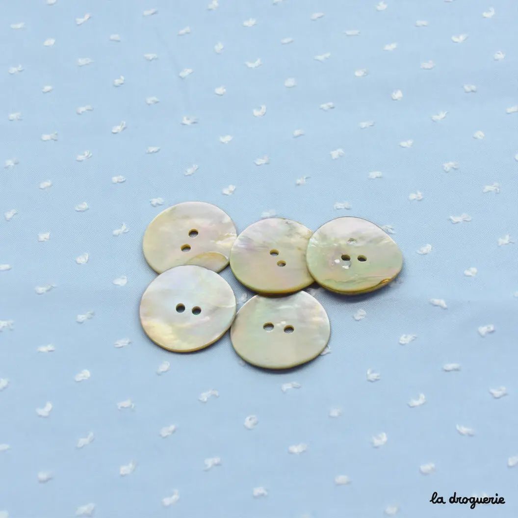 18mm Mother of Pearl Buttons