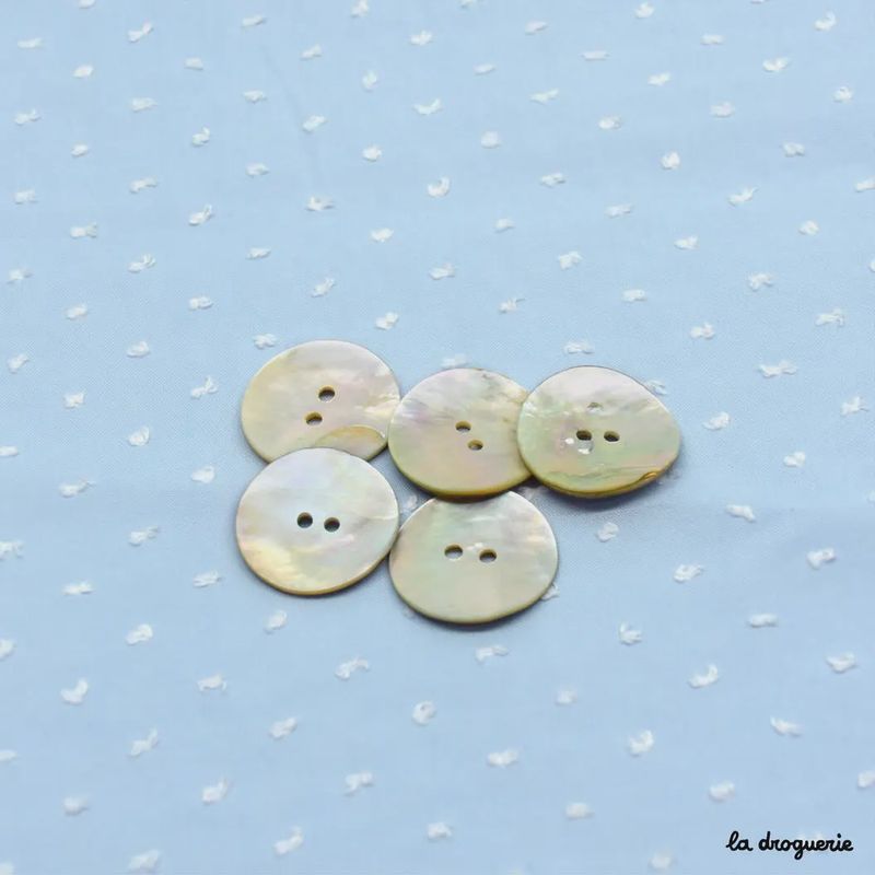 18mm Mother of Pearl Buttons