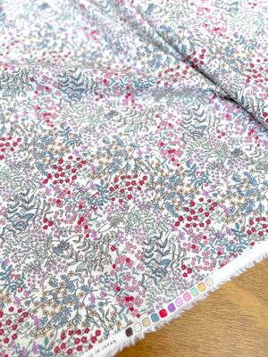 Hokkoh Printed Lawn / Meadow Floral - Ivory / 25cm